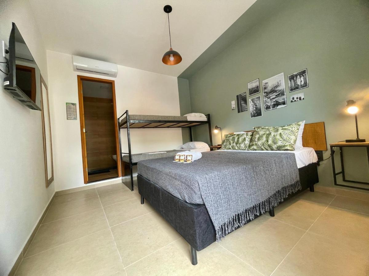 A Coroa Hostel & Suites أرايال دو كابو المظهر الخارجي الصورة