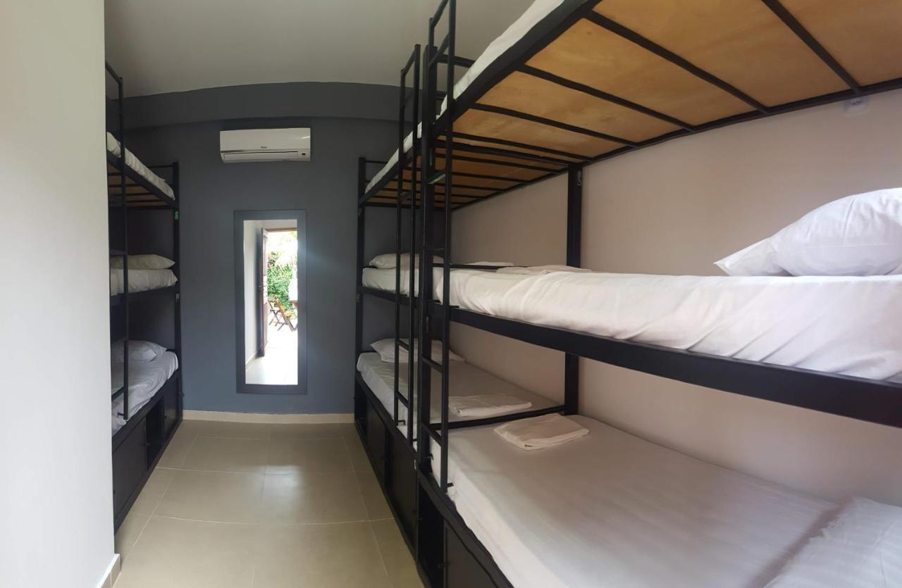A Coroa Hostel & Suites أرايال دو كابو المظهر الخارجي الصورة